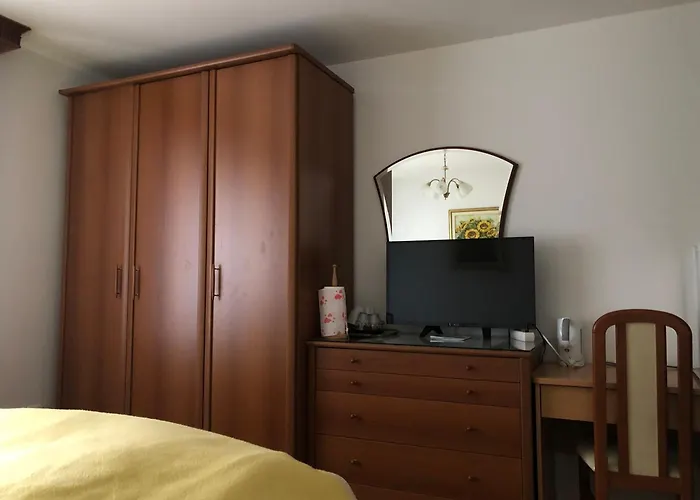 Sobe Apartma Milena 3*